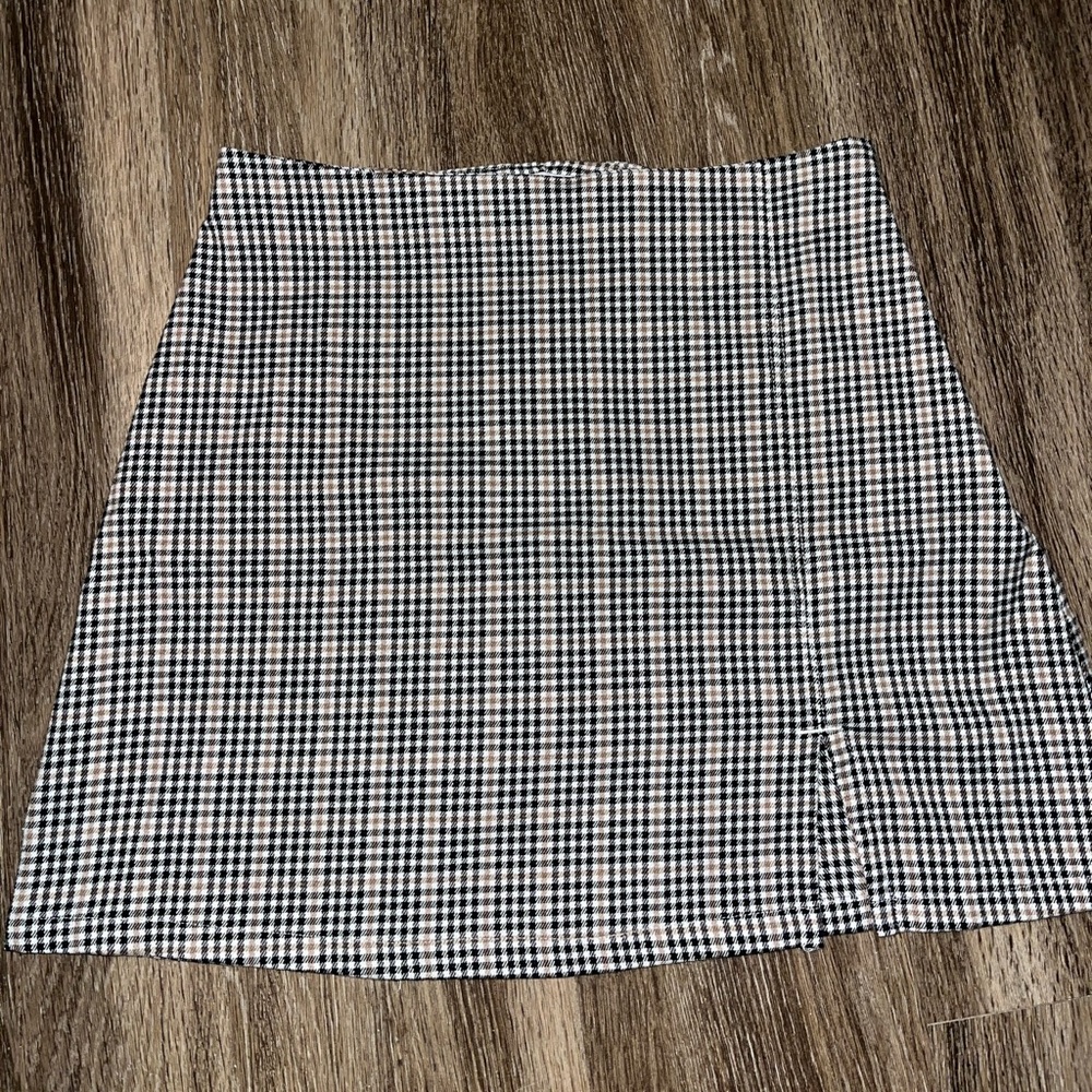 Classic Black and White Checkered Skirt